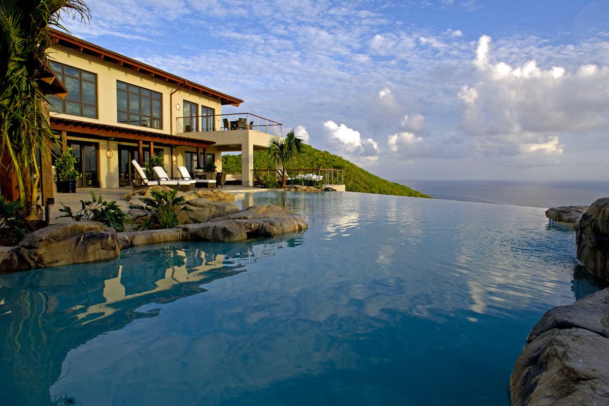 Luxury Beach Hotels for Honeymoon